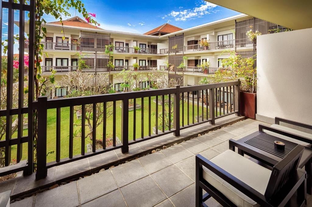 Территория отеля