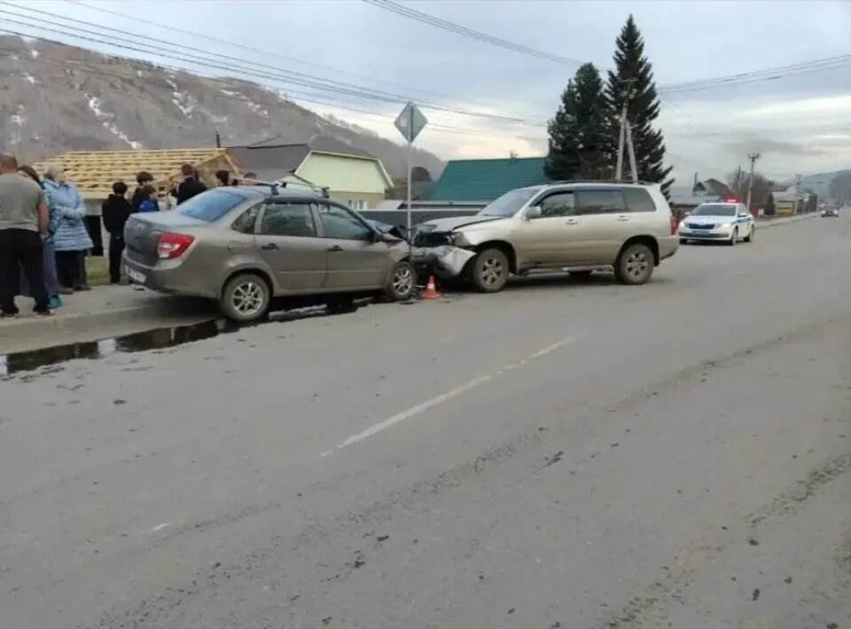    ДТП в Горно-Алтайске. Источник: МВД по Республике Алтай