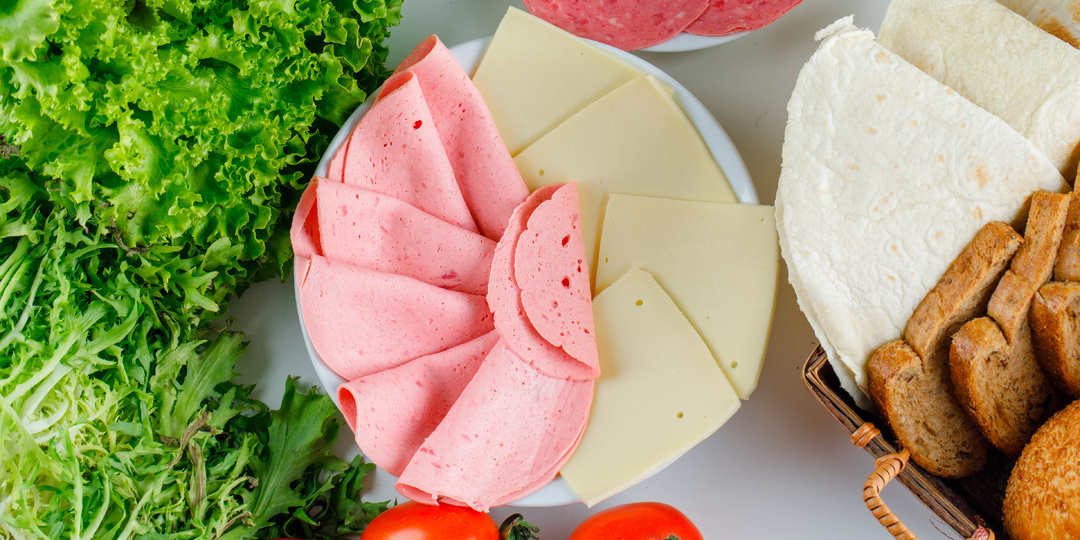 Купили привычную колбасу, а вкус другой – почему так происходит