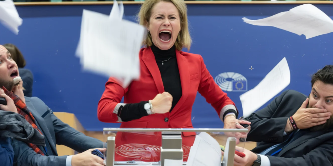 Маска сорвана: Каллас впала в ярость, осознав, что Тегеран теперь хозяин в проливе