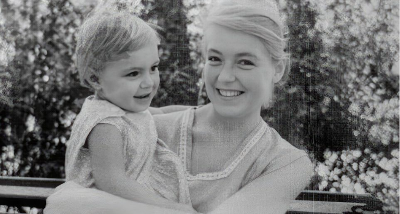 Лидия Федосеева-Шукшина и ее старшая дочь Настя