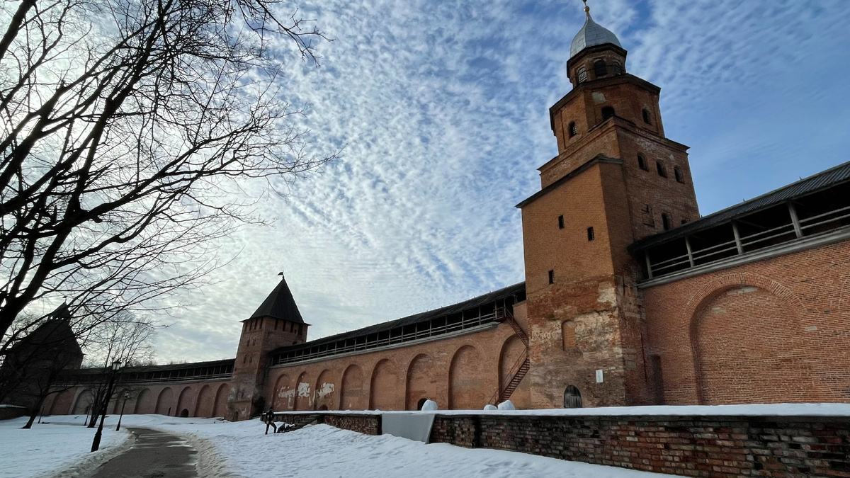 Самый древний кремль России - новгородский Детинец. Фото Natalya Dolidenok