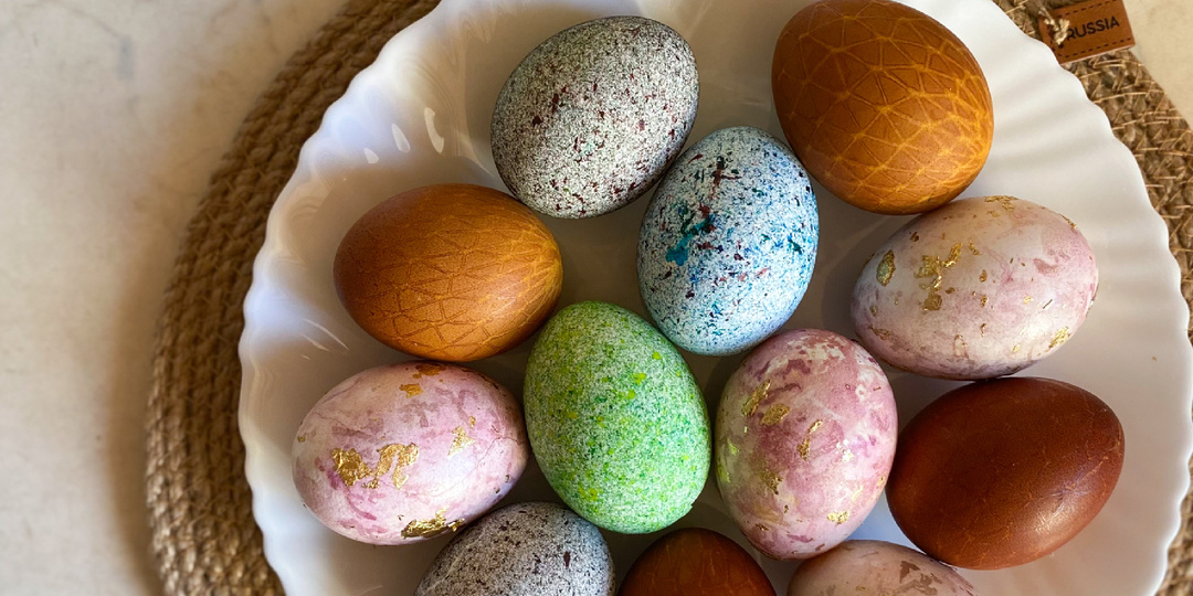 ТОП 3 простых окрашивания яиц к Пасхе 🐣 🥚