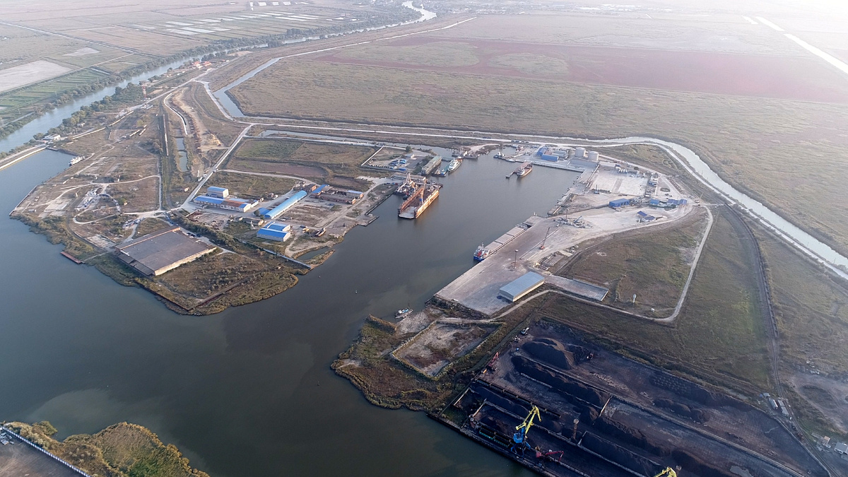 Порт Темрюк