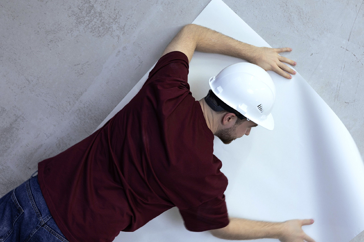 Тест на плотность немецкого малярного флизелина