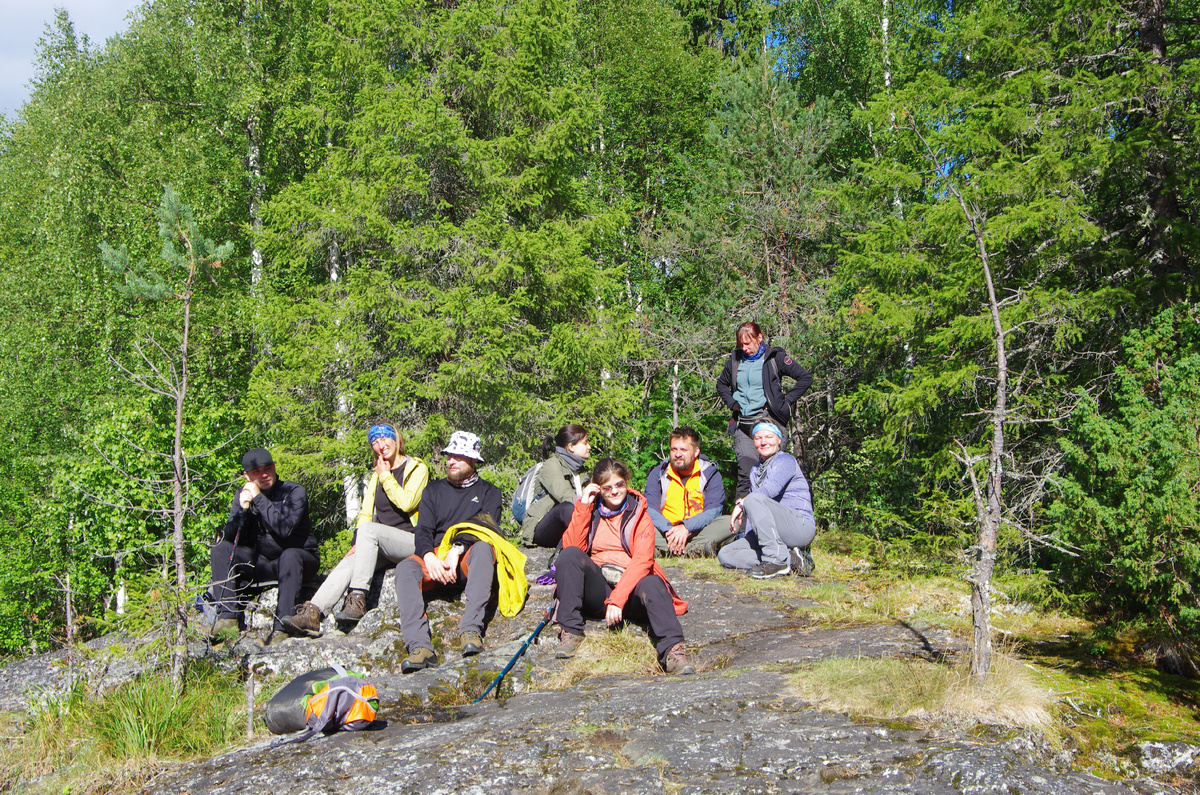Группа на скалах возле Ийванкоски