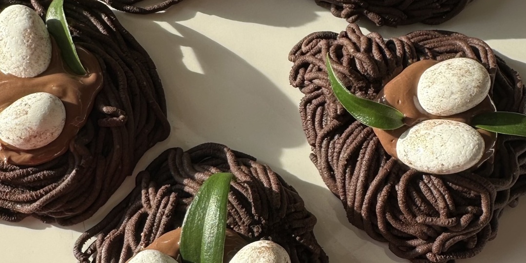 Пасхальное печенье-гнездо: спиральки с сюрпризом внутри 🐣✨