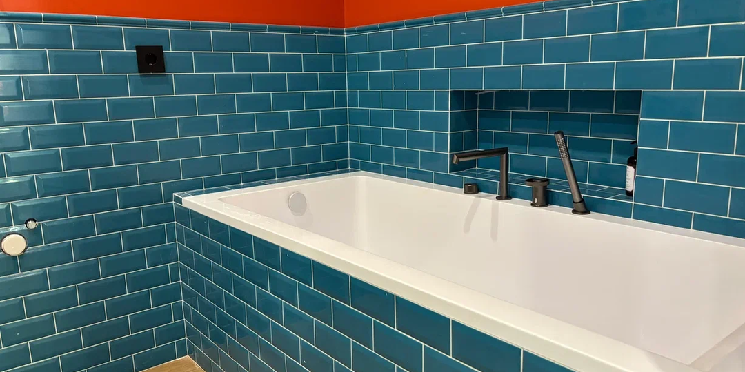 Трендовая ванная в 2026 без проблем: 3 принципа монтажа, от которых зависит результат