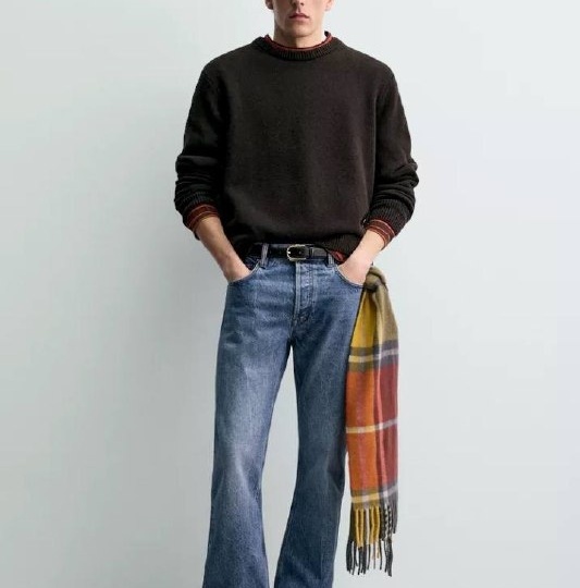 Джемпер из воздушного, мягкого и дышащего кашемира от лучших итальянских производителей пряжи (Loro Piana / Cariaggi