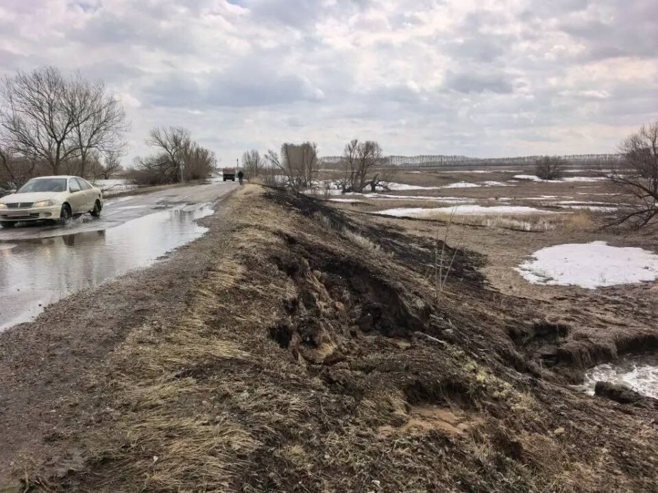    Дороге Мамонтово — Крестьянка в Мамонтовском районе. Источник: t.me/mintrans22