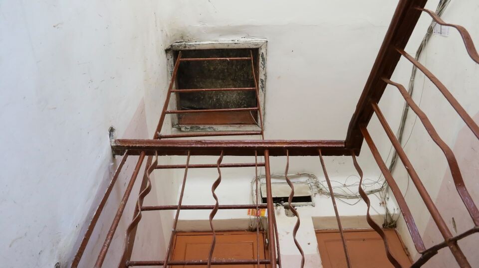    Аварийный дом на улице Тимуровская, 37 в Барнауле. Источник: Виталий Барабаш/"Толк"