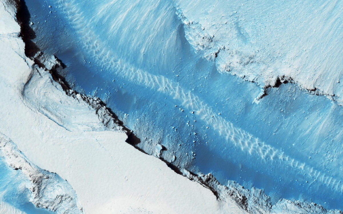 Credit; NASA/JPL-Caltech/University of Arizona