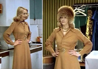 «Платье из «Иронии судьбы» актриса ненавидела, а женщины мечтали о нем: 5 легендарных нарядов СССР из матрасов и галстуков»