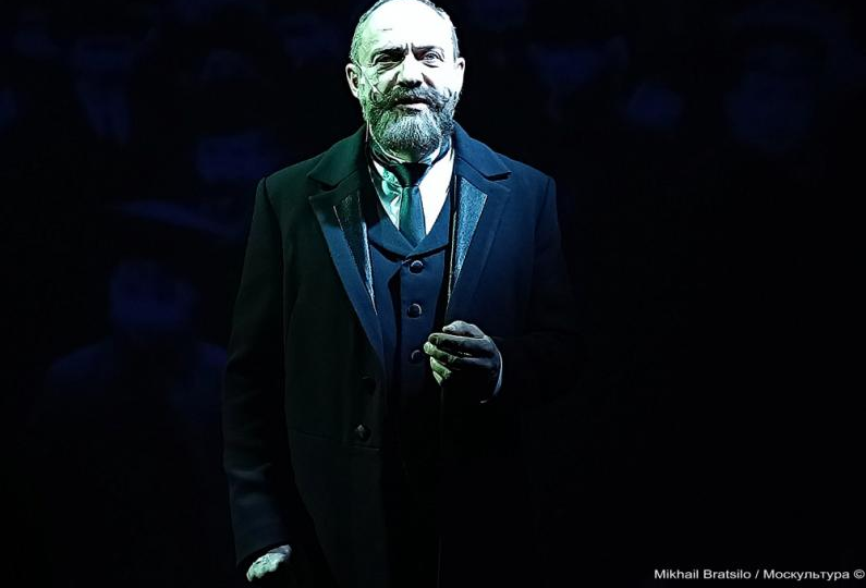 «Столыпин и враги»: как спектакль о прошлом бьет в настоящее