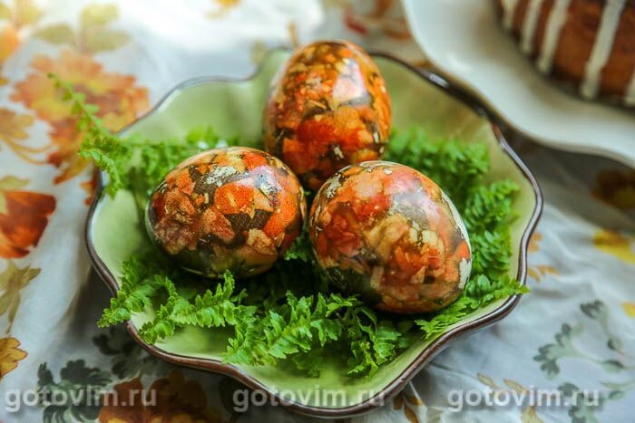 Пасхальные яйца с мраморным узором: магия природных красок