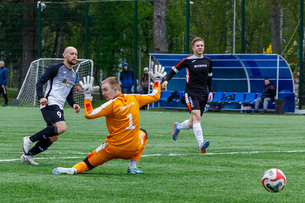    Футбольная «Синара» отметила 25 лет и готовится к новым трофеям