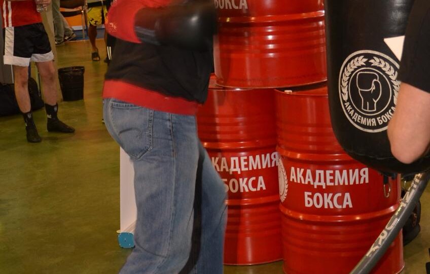 🔬 Британские учёные провели исследование, в ходе которого они изучили ключевые особенности тренировочных залов по боксу в Москве