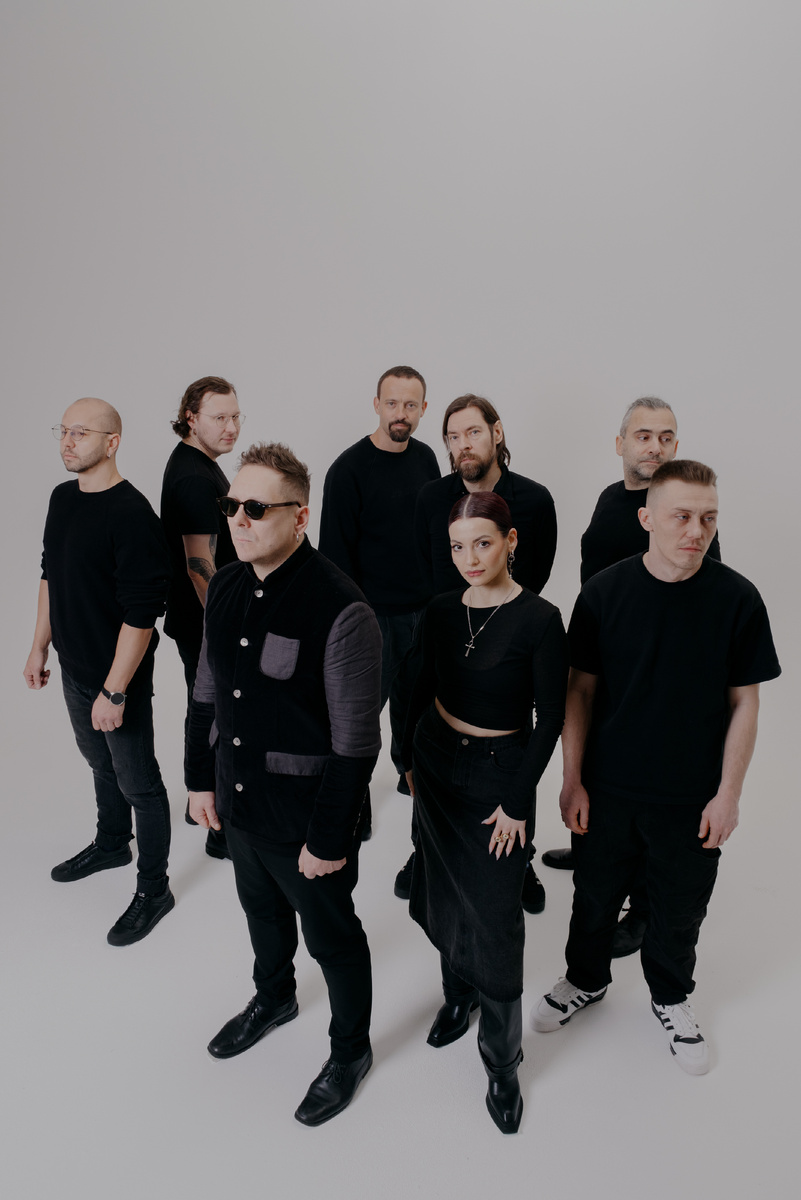 Dizzy Dutch Duck. Фото: Олег Королевский. В составе группы: Антон Боярских (тромбон), Элина Духовная (вокал), Илья Корчагин (гитара), Александр Алексеев (клавишные), Виктор Савич (бас-гитара), Аркадий Артюшевский (ударные), Игорь Тимофеев (саксофон).