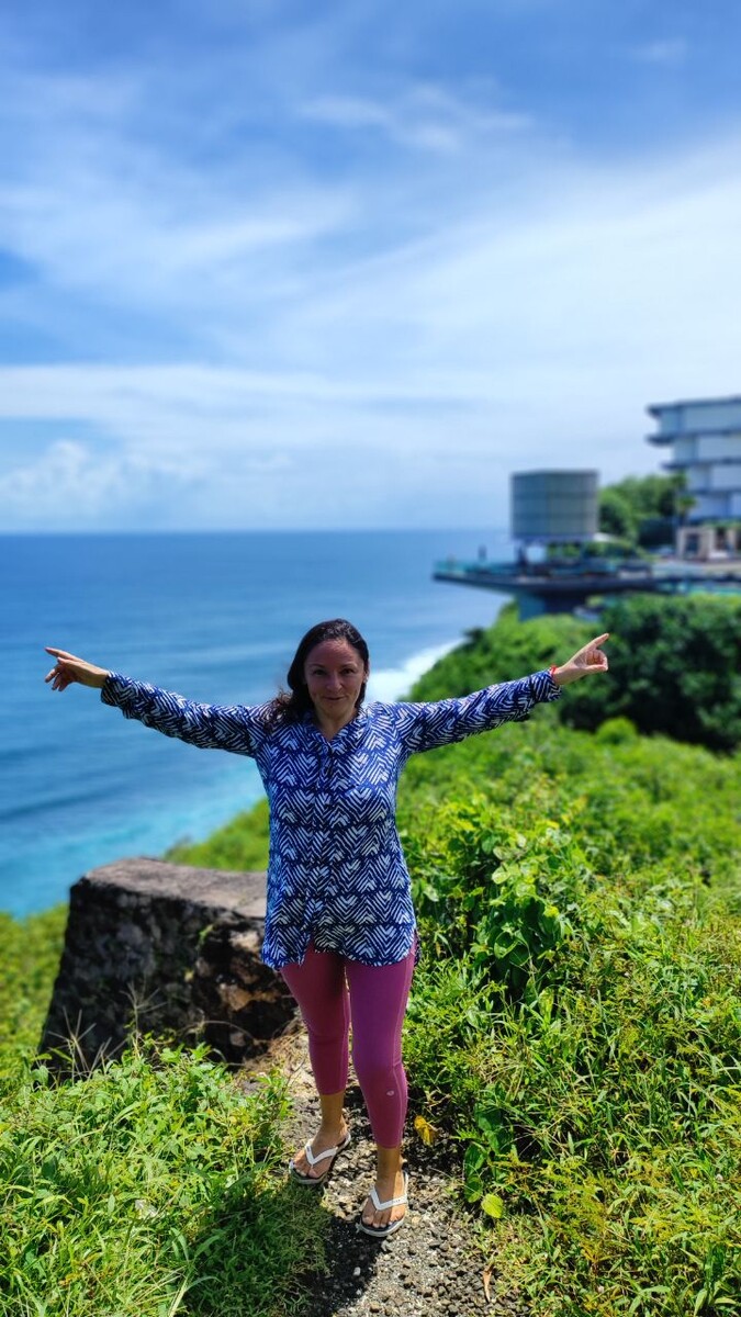 Полуостров Букит