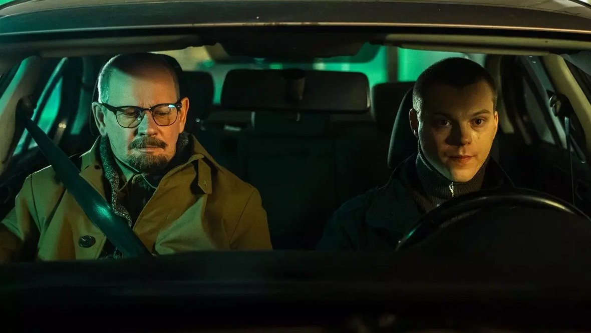    Кадр из сериала «Отмороженные», реж. Радда Новикова, Wink