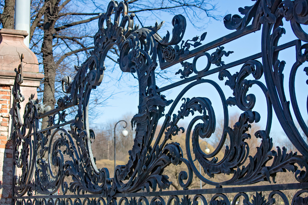 ограда Сада Девятого Января