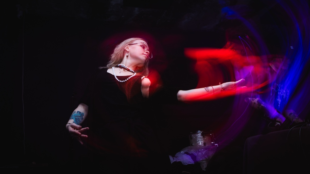    Размытие — мощный инструментов в фотографии. Оно помогает управлять вниманием зрителя, отделять объект от фона, создавать спецэффекты / Фото: Елизавета Чечевица