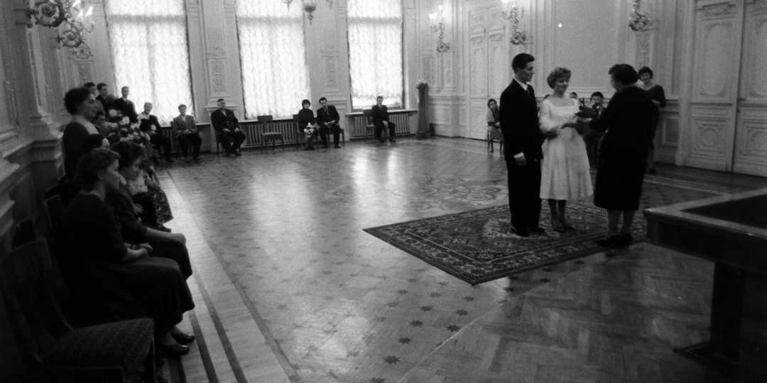 Первый дворец любви: как в Петербурге придумали красивую свадьбу