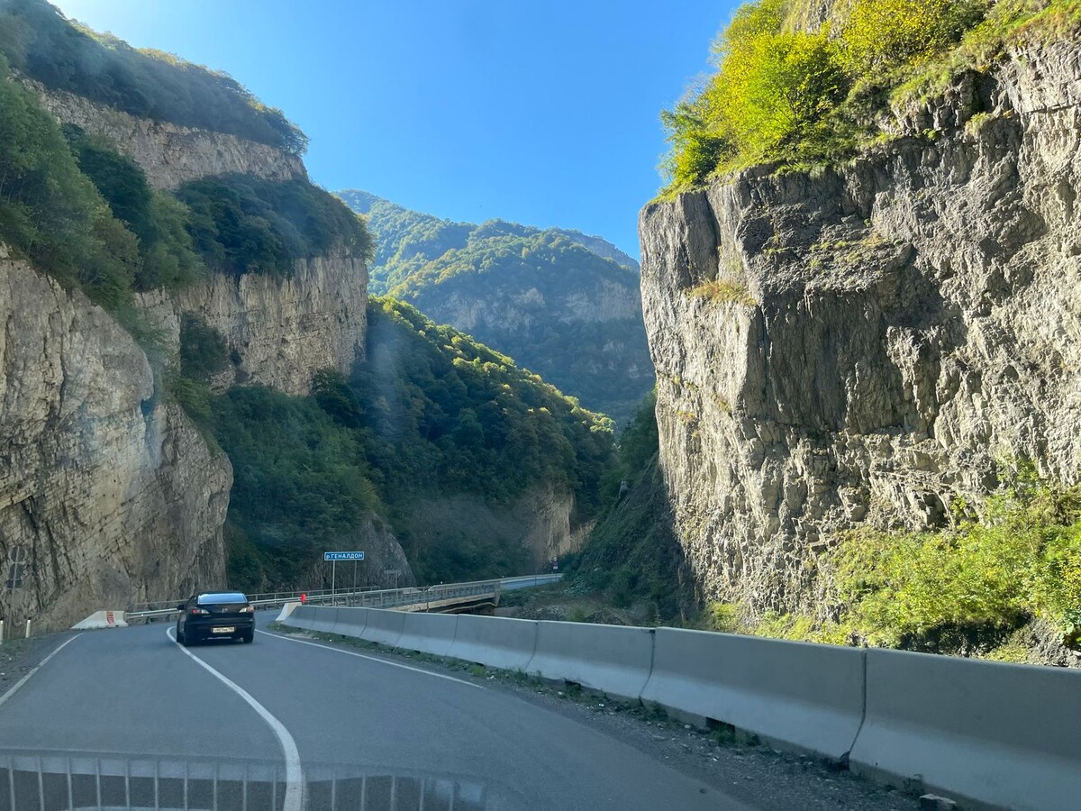 Кармадонское ущелье, Северная Осетия