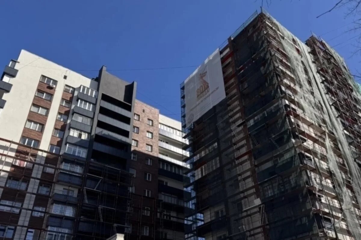    Капремонт фасадов завершают на Московском проспекте