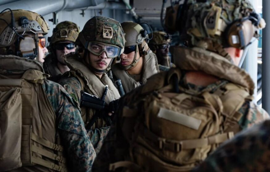    Бывший морпех армии США, отбывающий срок в Воронежской области, хочет заключить контракт с Минобороны РФ