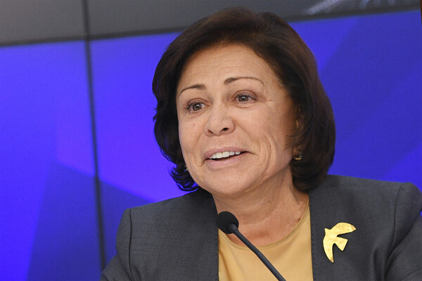 Ирина Роднина во время пресс-конференции, посвященной проведению XX Международного фестиваля спортивного кино, в Международном мультимедийном пресс-центре «Россия сегодня» в Москве, 2022 год / Алексей Майшев/РИА Новости   📷