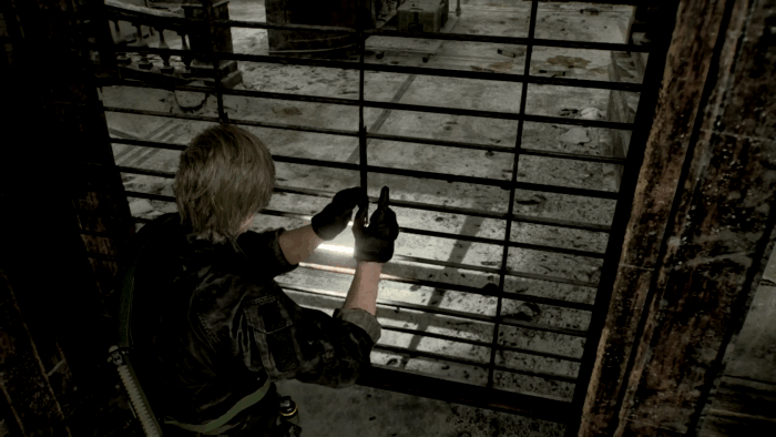 Gif картинка "Леон освобождает себе путь в полицейском участке"