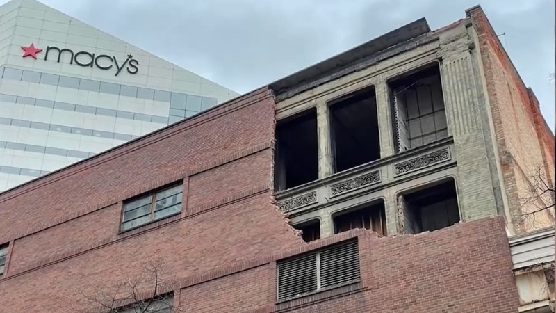 Строительный "камуфляж" фальсификаторов.