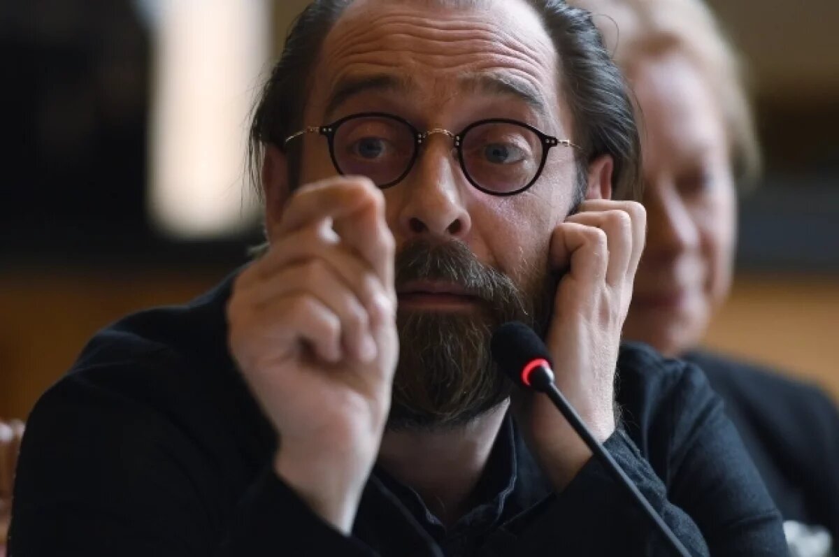    «Гвоздем сезона» назван спектакль «Курьер» Владимира Панкова