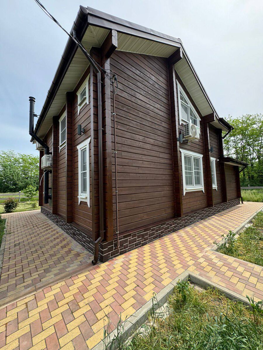 На фото: работа компании «Wood home»