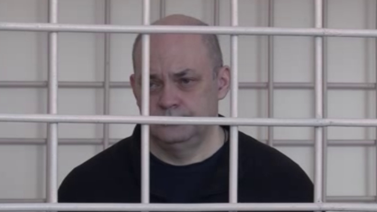    Курский суд вынес приговор экс-губернатору Алексею Смирнову