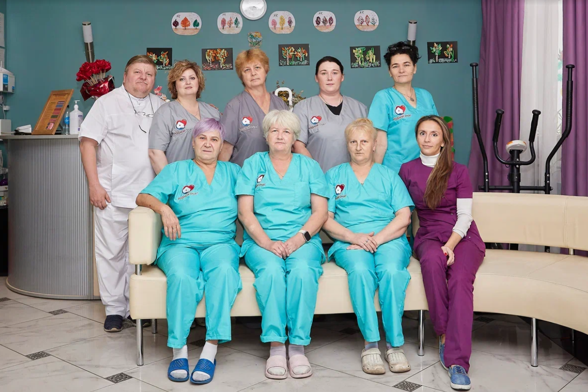 Профессиональные медицинские работники "Родной очаг"