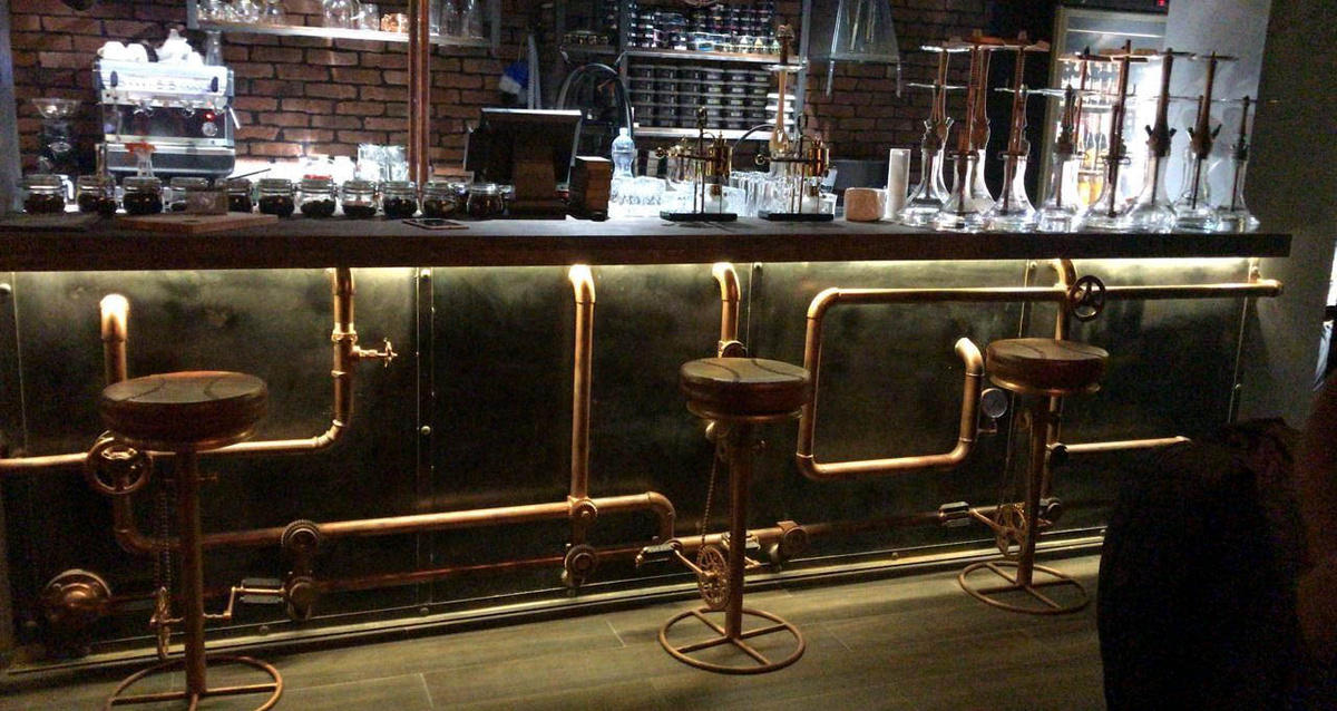 Именно поэтому её либо любят с первого взгляда, либо не понимают совсем.