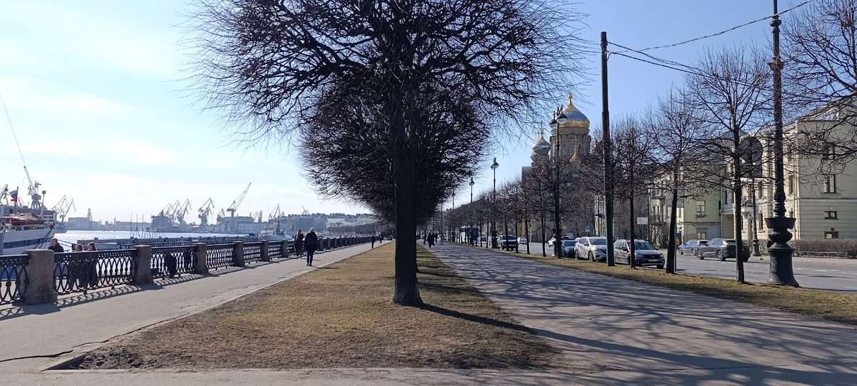 Набережная Лейтенанта Шмидта