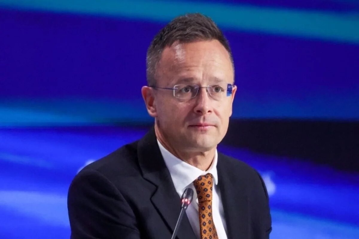    Сийярто заявил, что Украина использует методы государственного терроризма