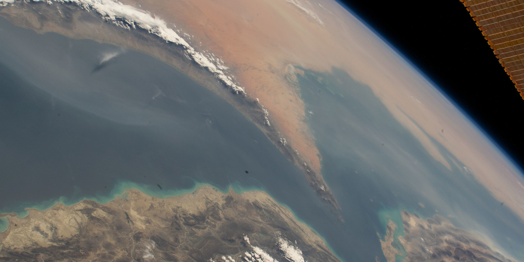 Плату за проход через Ормузский пролив должны брать США, а не Иран — Трамп