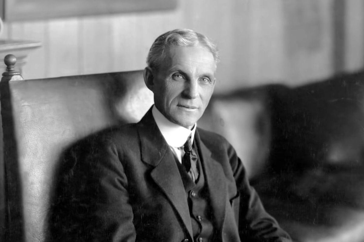   скриншот из видео «Сын бедного фермера придумал в своем "гараже" компанию ФОРД | История бренда Форд | Генри Форд» с канала «Face Story»