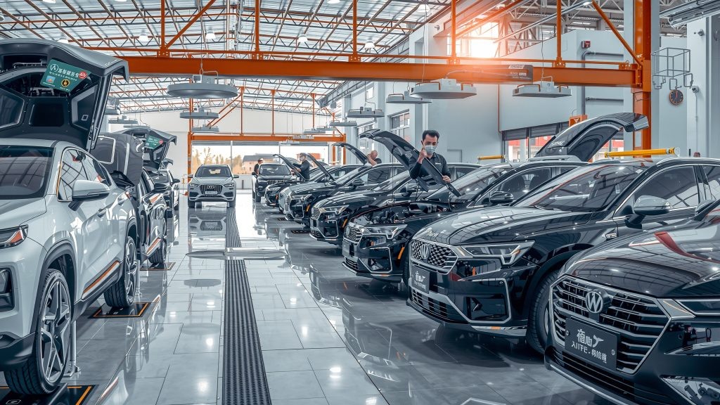    Почему обсуждают битые машины из Китая и стоит ли им верить