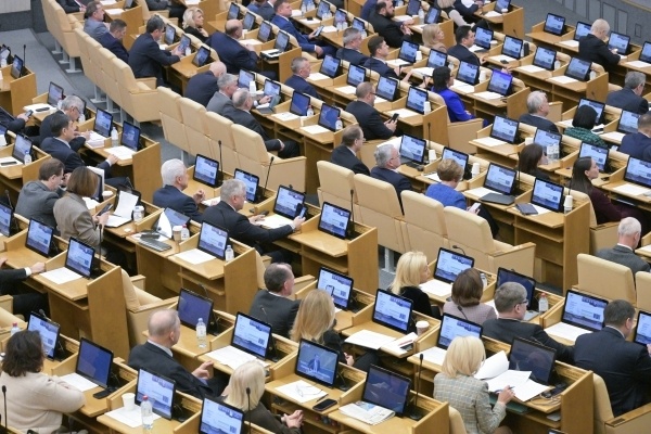 Правительство РФ выступило против запрета на зарубежную недвижимость для чиновников