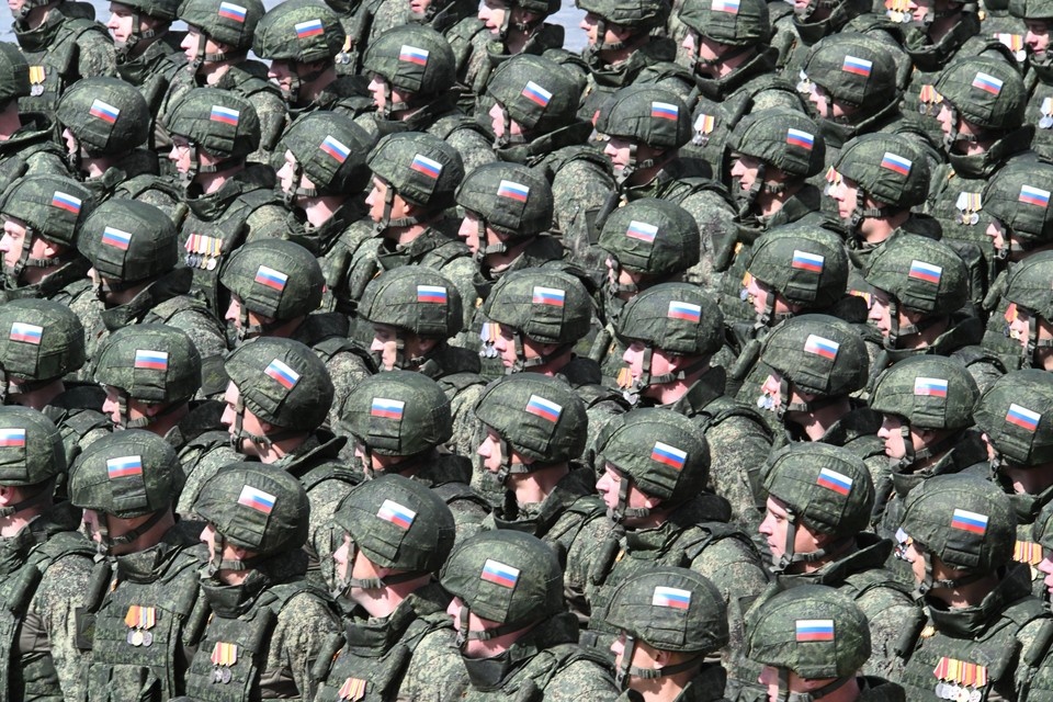    Бойцы армии проявили мужество при защите Отечества Владимир ВЕЛЕНГУРИН