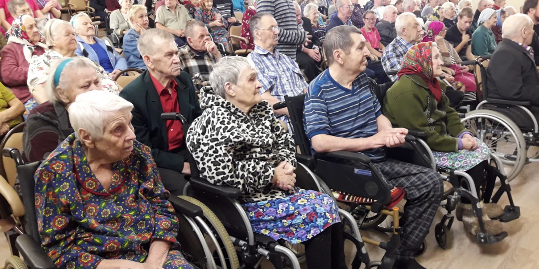 Пенсионеры стали переоформлять жильё на родственников: в чём дело