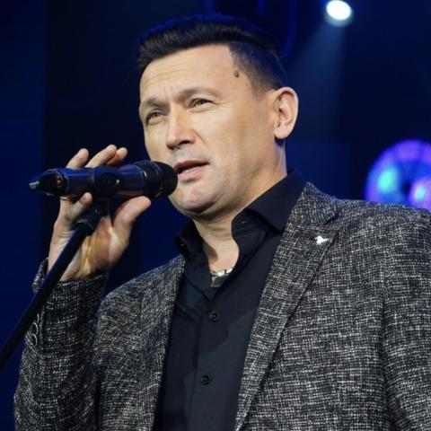     "Әни үлгән көнне тудылар"