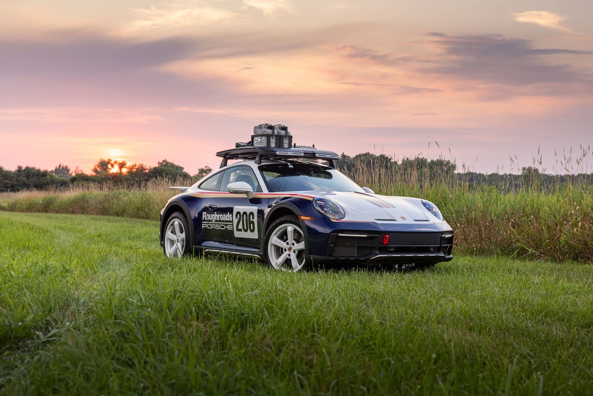 Porsche 911 Dakar 2024 - 320 000 долларов