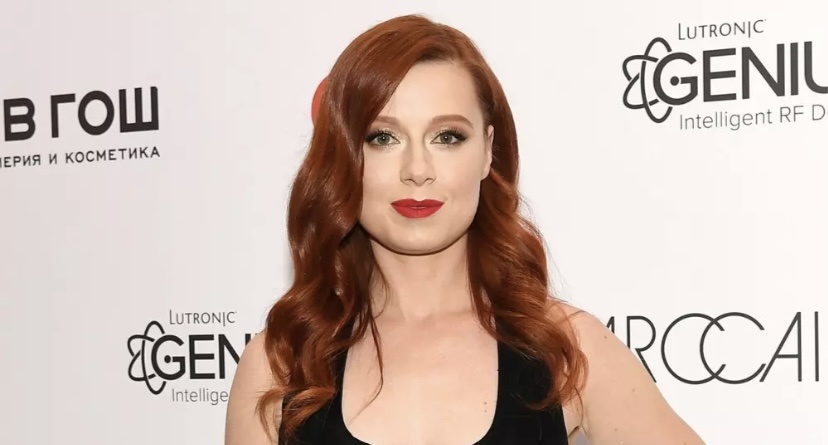   Юлия Савичева