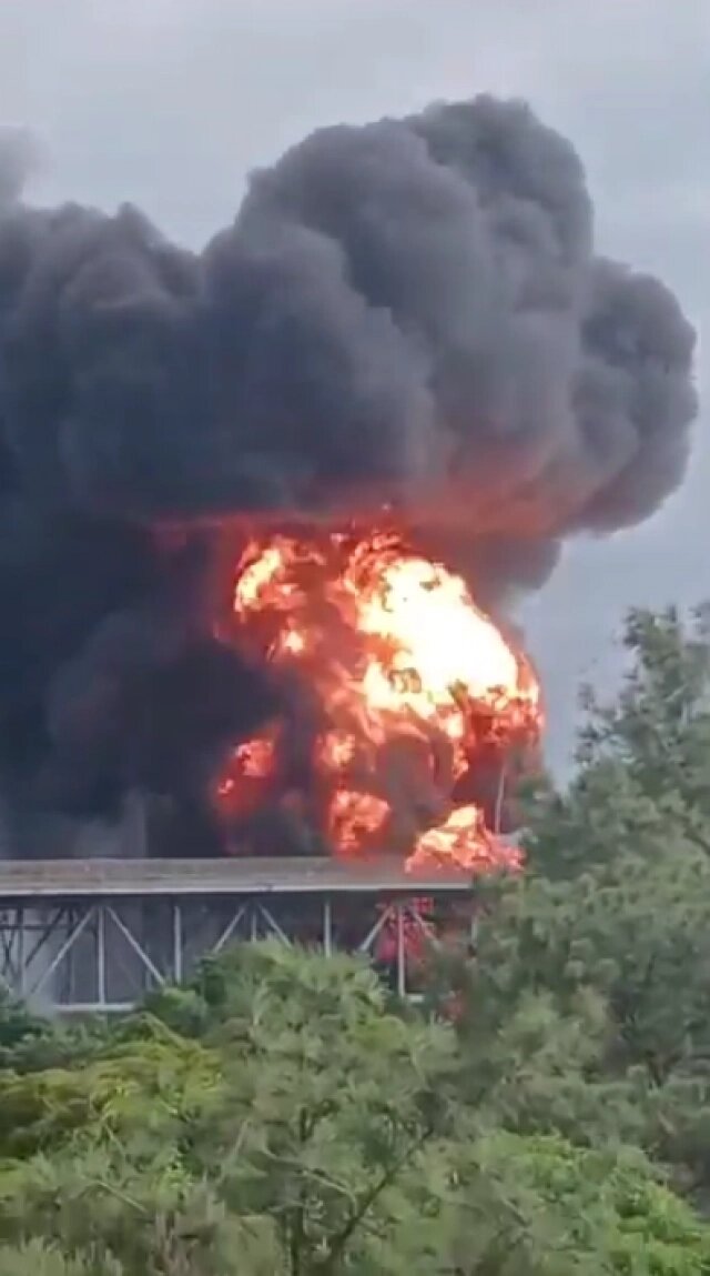   Социальные сети / Кадр из видео